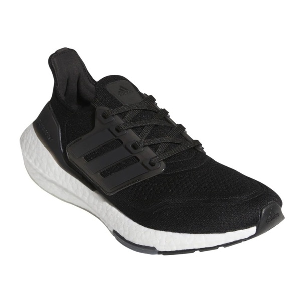 ADIDAS WOMEN'S ULTRABOOST 21 - CORE BLACK/CORE BLACK/GREY FOUR - Picture 1 of 8